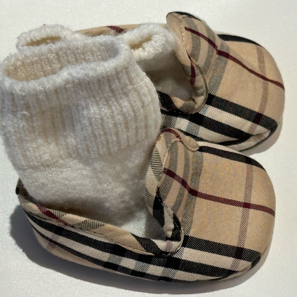 Burberry Newborn Booties
